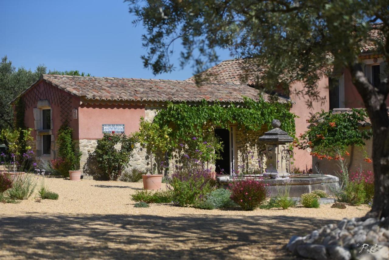 Le Mas Carre Séguret Exterior photo